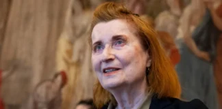 “Hera e dytë që vdes”, fituesja e Çmimit Nobel për Letërsi, Jelinek, përgënjeshtron lajmin e vdekjes së saj në media