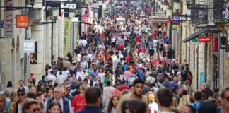 Eurostat publikon shifrat, popullsia e Europës është rritur 4 vitet e fundit për shkak të imigracionit, vdekjet vazhdojnë t’i tejkalojnë lindjet