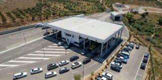 Vijon radha në pikën kufitare të Qafë-Botës, situata ende problematike! Pala greke po punon vetëm me një sportel