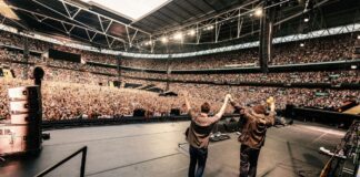 Fansi ndërron jetë në koncertin ‘live’, dyshohet se ra nga lartësia! Reagon grupi muzikor Oasis