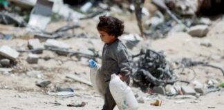 “Këto janë lojëra urie”, shefi i këshillit të refugjatëve akuza Izraelit: Po shpërndan ndihmat në mënyrë kaotike