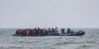 Tragjedi pranë brigjeve të Italisë! Përmbytet një gomone e mbushur me emigrantë, tre motra të mitura humbin jetën