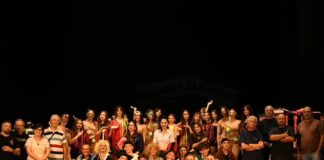 Sukses në teatrin “Skampa” komedia rinore “Erashka”