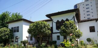 Nga Kalaja te afresket e Onufrit – Elbasani qendër të trashëgimisë kombëtare