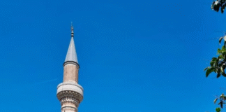 Xhamia e Nazireshës: Një Thesar i Trashëgimisë Kulturore dhe Fetare në Elbasan