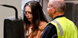 “Vrasësja me kërpudha” dënohet me 3 burgime përjetë/ Helmoi familjarët e burrit gjatë një dreke në Australi!