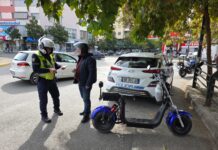 Qarkullimi i monopatëve pezullohet në Elbasan, nis operacioni i Policisë