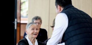 Llatja prezanton nisma të reja për angazhimin e të moshuarve në Elbasan