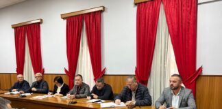 Elbasan/Prezantohet projekti për burimet ujore të basenit Shkumbin për shuarjen e zjarreve