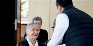 Llatja prezanton nisma të reja për angazhimin e të moshuarve në Elbasan