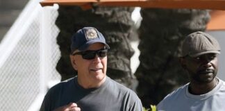 U diagnostikua me demencë, Bruce Willis bën daljen e parë publike, fotografohet rrugëve të Los Angeles-it