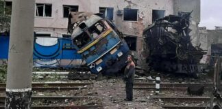Pse Rusia po godet trenat? Trefishohen sulmet në infrastrukturën hekurudhore për të paralizuar Ukrainën