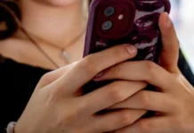 Anketa e NSPCC-së mbi shantazhimin e fëmijëve në internet: 1 në 10 prindër në Mbretërinë e Bashkuar pohojnë kërcënimet online