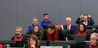 Hashim Thaçi uron Shqipërinë nga gjykata e Hagës, ish-presidenti: Sot nuk duhej të kishte seancë për mua, është festa e gjithë kombit shqiptar