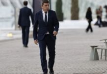 “Nuk mund të vazhdoj më”/ U akuzua se keqmenaxhoi përmbytjet vdekjeprurëse të një viti më parë, jep dorëheqjen presidenti i rajonit të Valencias