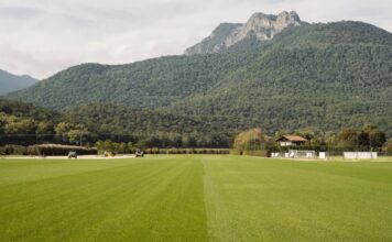 FOTO / Ja ku është grumbulluar kombëtarja shqiptare në Spanjë, qendra stërvitore në të cilën ka qëndruar edhe në vitin 2021, kur fituam 0-1