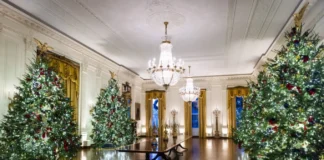 “Le të ndajmë me botën përreth dashurinë që kemi brenda nesh”, Melania Trump publikon videon nga Shtëpia e Bardhë e dekoruar