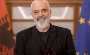 113 vjet nga themelimi i Forcave të Armatosura, Rama ndan videon: Gëzuar, Shqipëri!