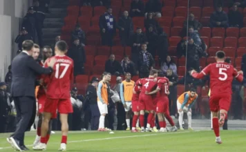 Partizani merr hak ndaj Tiranës, ‘Demat’ triumfojnë në derbin e kryeqytetit dhe “fundosin” në vendin e fundit bardheblutë