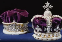 Protestuesit hedhin krem pastiçerie mbi Xhevahiret e Kurorës/ Mbyllet Kulla e Londrës, katër të arrestuar