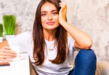 Keni kohë që jeni single? Tanimë mund të rezervoni një burrë dhe ai ju vjen për një orë