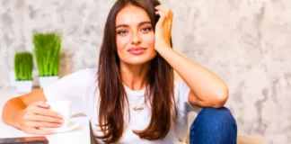 Keni kohë që jeni single? Tanimë mund të rezervoni një burrë dhe ai ju vjen për një orë