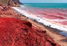 Deti bëhet i kuq në një ishull iranian, ja çfarë thonë ekspertët për fenomenin