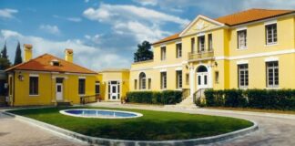 Ambasada Amerikane paralajmëron: Mashtrimi për martesë në SHBA mund të sjellë dënime të rënda dhe pasoja serioze