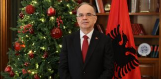 Në prag të vitit 2026, Presidenti Begaj mesazh urimi për të gjithë shqiptarët
