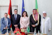Ambasadori i Arabisë Saudite nderohet me titullin “Mirënjohja e Qarkut Elbasan”