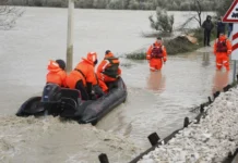 Shqipëria në ditën e katërt të përmbytjeve, 13211 ha toka dhe 1587 banesa nën ujë! “Shfryhet” Vjosa, Rama: Do kompensohen dëmet