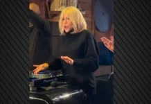 Video/ Brigitte Macron si DJ, Zonja e Parë e Francës argëtohet duke luajtur muzikë