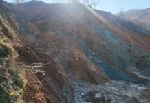 Rrëshqitje masive toke në fshatin Spathar të Librazhdit, dëme në banesa dhe infrastrukturën rrugore