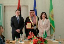 Këshilli i qarkut Elbasan nderon ambasadorin e Arabisë Saudite për kontributin e tij humanitar