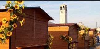 Elbasani nis zbukurimin për “Ditën e Verës 2026”, qyteti vishet me ngjyrat e pranverës