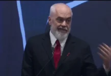 Rama e thotë për herë të parë: Vjosa Osmani u kërcënua për dy vjet, prokurorët donin t’i dhunonin zyrën se me demek do gjenin prova për krime kundër njerëzimit