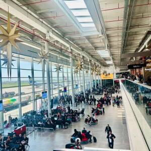 Gati 1,2 milionë shtetas hynë në Shqipëri në janar, dominon Europa Jugore