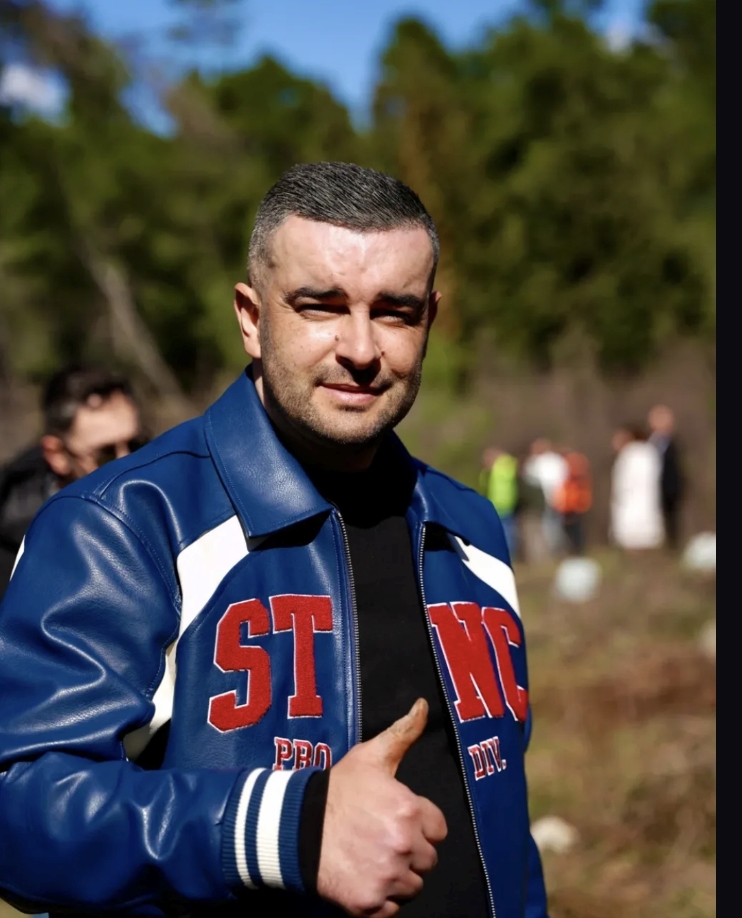 “Ervin Skënderi, djaloshi që mbjell ëndrra në pemët e Krastës”