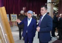 Piktori Sadik Kasa shpallet “Qytetar Nderi i Elbasanit” në ekspozitën “Stinët”