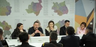 Rienergjizohen strukturat e PS në Elbasan: Takime në Rajonin 2 dhe Njesite Administrative për forcimin e lidhjes me qytetarët