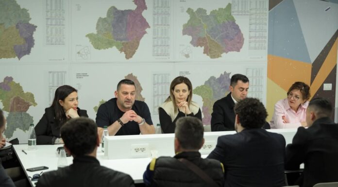 Rienergjizohen strukturat e PS në Elbasan: Takime në Rajonin 2 dhe Njesite Administrative për forcimin e lidhjes me qytetarët