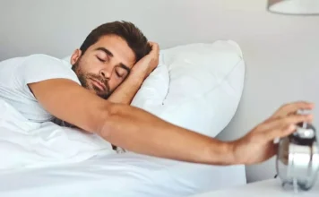 Zgjimi në orën 5 të mëngjesit trend produktiviteti apo mit? Çfarë thotë shkenca për kronotipet