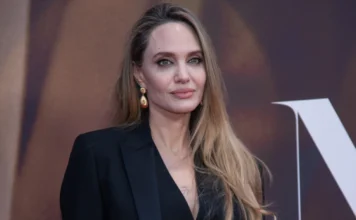 Angelina Jolie zgjedh të jetë beqare pas divorcit nga Brad Pitt, fokusohet te fëmijët