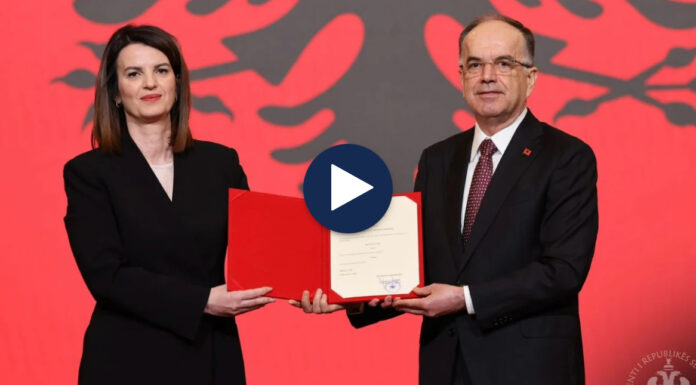 Ndryshimet në qeveri, betohen shtatë ministrat e rinj. Marrin zyrtarisht detyrën