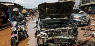 Përmbytje nga reshjet e dendura në Kenia, 62 viktima dhe mijëra të zhvendosur