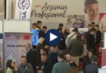 2000 vende pune në panairin e punës/ 80 biznese ofrojnë paga mbi 1000 euro, kërkesa e lartë në turizëm