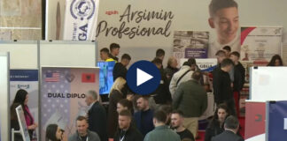 2000 vende pune në panairin e punës/ 80 biznese ofrojnë paga mbi 1000 euro, kërkesa e lartë në turizëm