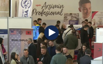 2000 vende pune në panairin e punës/ 80 biznese ofrojnë paga mbi 1000 euro, kërkesa e lartë në turizëm