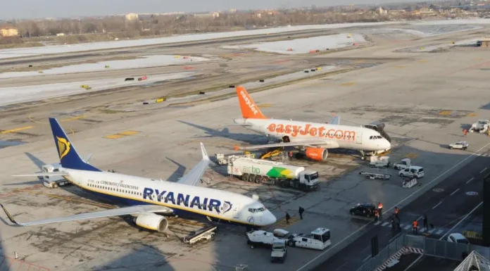 ITALI – Nisin kufizimet e para të karburantit për avionët