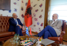 “To Vima”: Ministri grek i Mbrojtjes vizitë në Tiranë, takim me Ramën dhe Nufin